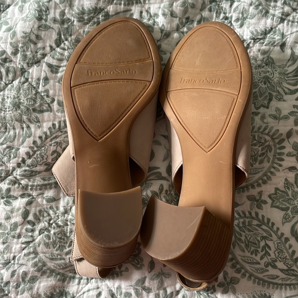 Franco Sarto Open Toe Suede Heels with Velcro Closure - Size 7.5 - Picture 5 of 5